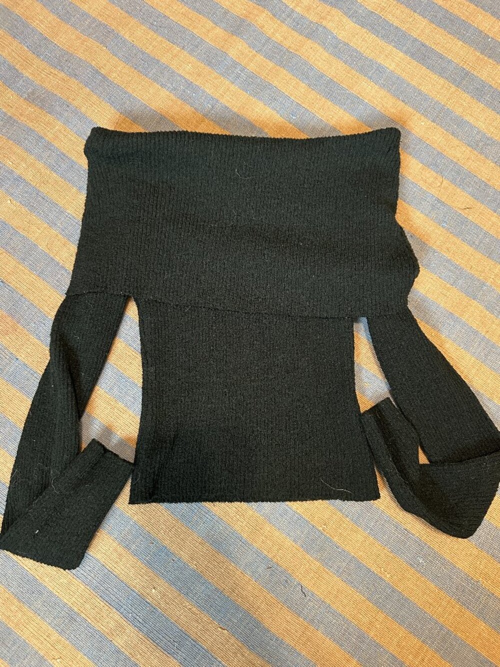Klesis Black Knit Offshoulder Top